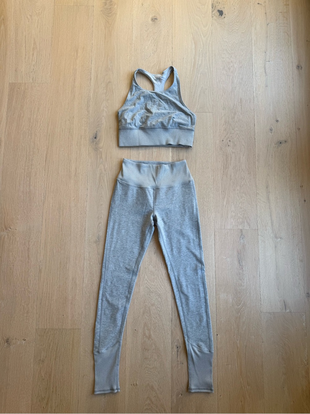 ALO Yoga Light Gray Seamless Leggings Set